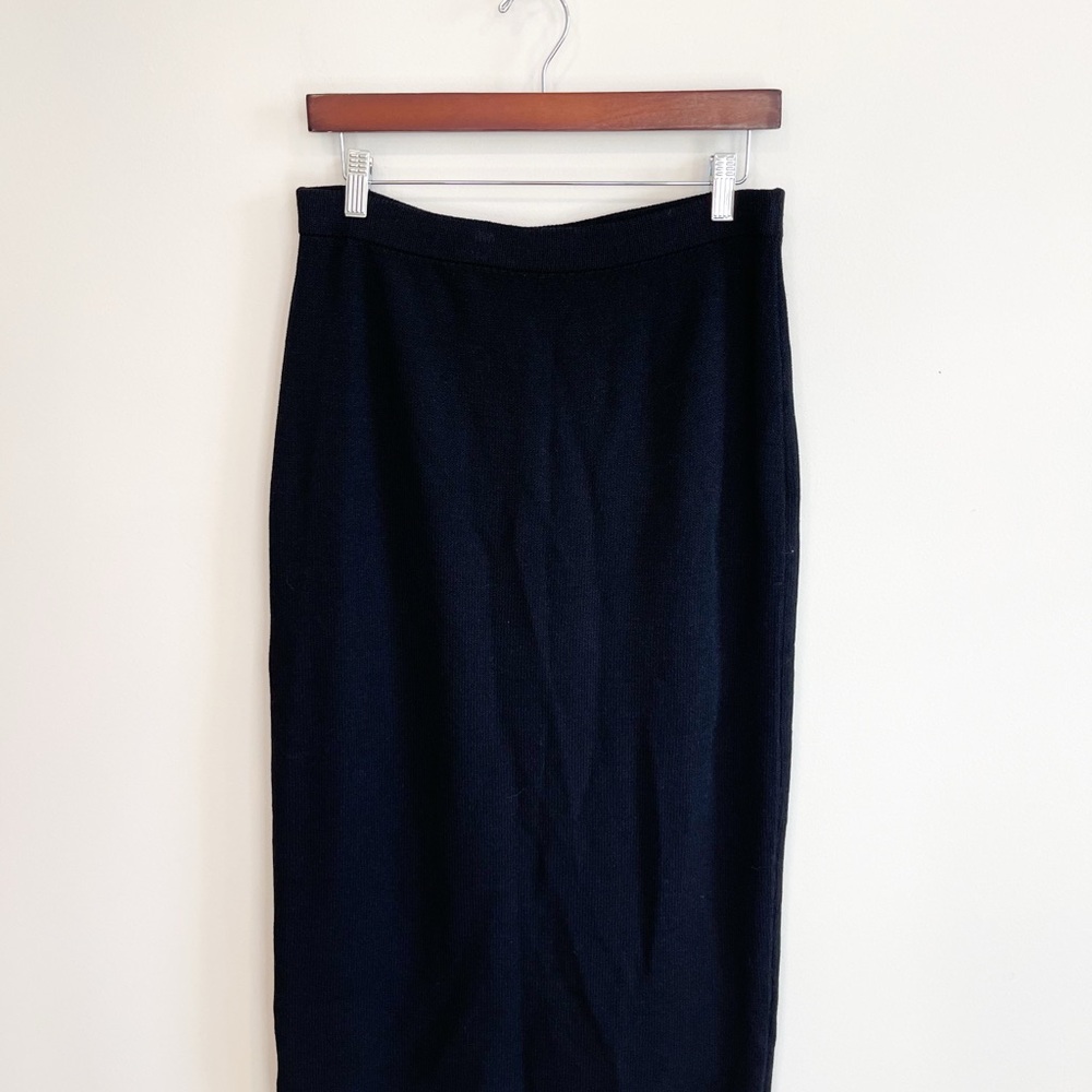 St. John Basics knit Black Women's Skirt size 6
